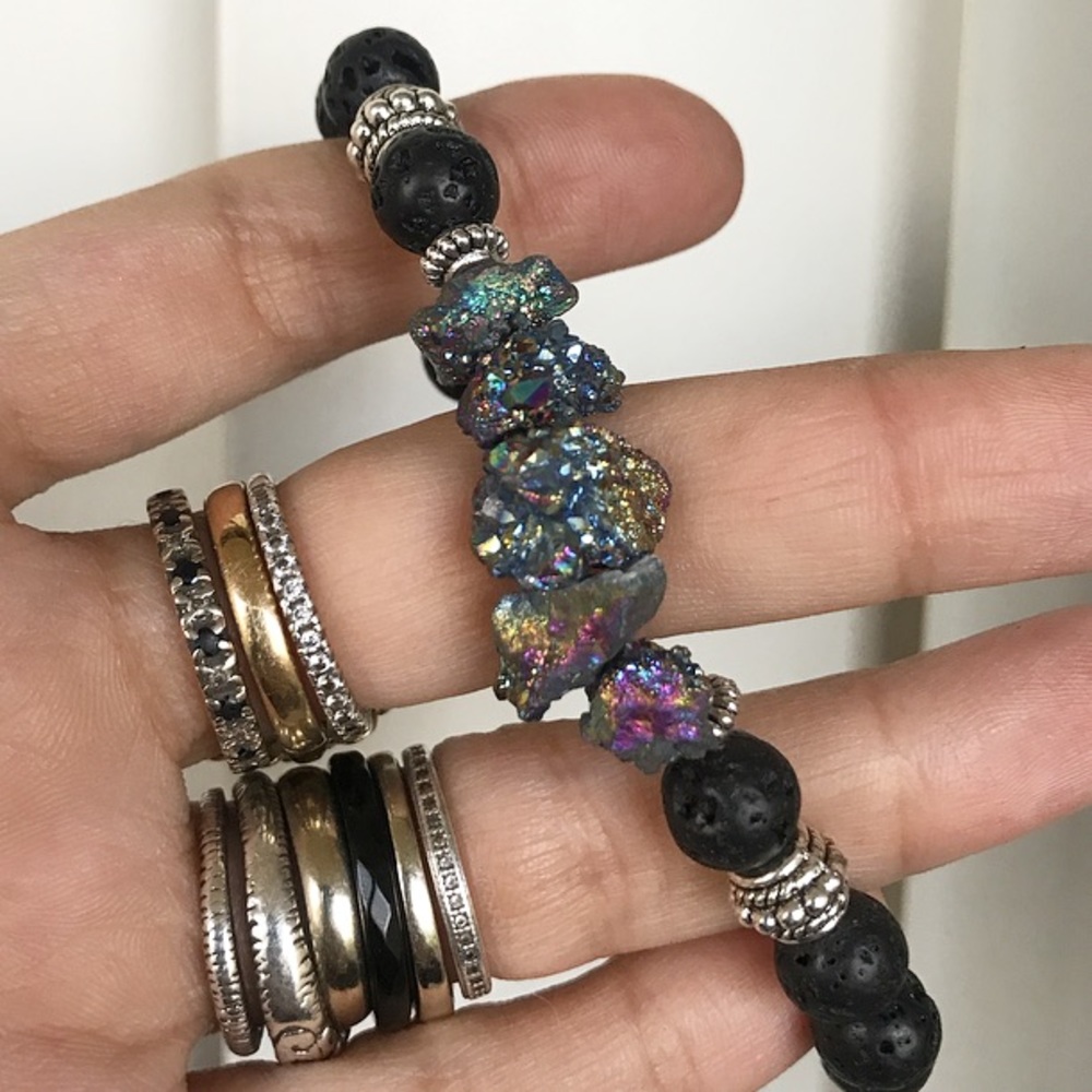 Genuine purple druzy quartz lava rock bracelet - Picture 3 of 6